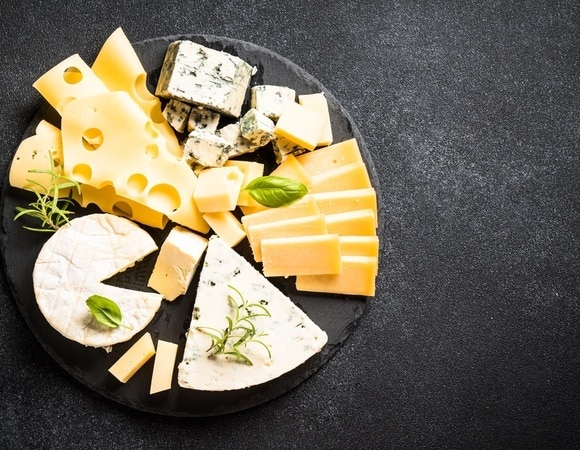 Лучший сыр для суточной нормы кальция — врач Мясников назвал сорт Лучший сыр для суточной нормы кальция — врач Мясников назвал сорт