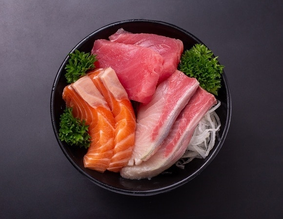 Лосось, тунец и скумбрия могут быть опасны для здоровья: доктор Мясников все объяснил Лосось, тунец и скумбрия могут быть опасны для здоровья: доктор Мясников все объяснил