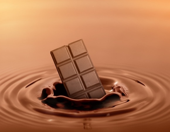 Какой шоколад можно и нельзя есть: мифы о сладостях развеял доктор Мясников Какой шоколад можно и нельзя есть: мифы о сладостях развеял доктор Мясников
