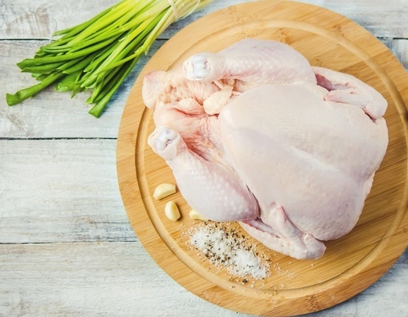 Шеф-повар призвал всегда замачивать курицу в солевом растворе — вот зачем Шеф-повар призвал всегда замачивать курицу в солевом растворе — вот зачем