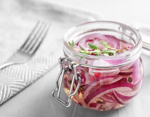 Как за 5 минут замариновать лук без уксуса? Кулинары поделились ценным рецептом Как за 5 минут замариновать лук без уксуса? Кулинары поделились ценным рецептом