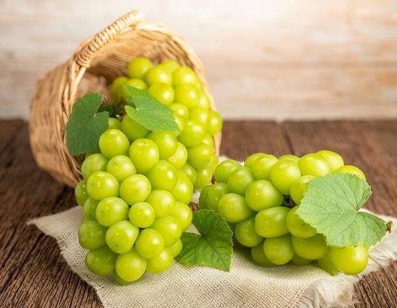 Стоит ли пробовать? Что из себя представляет «корейский виноград», за которым охотятся все блогеры Стоит ли пробовать? Что из себя представляет «корейский виноград», за которым охотятся все блогеры