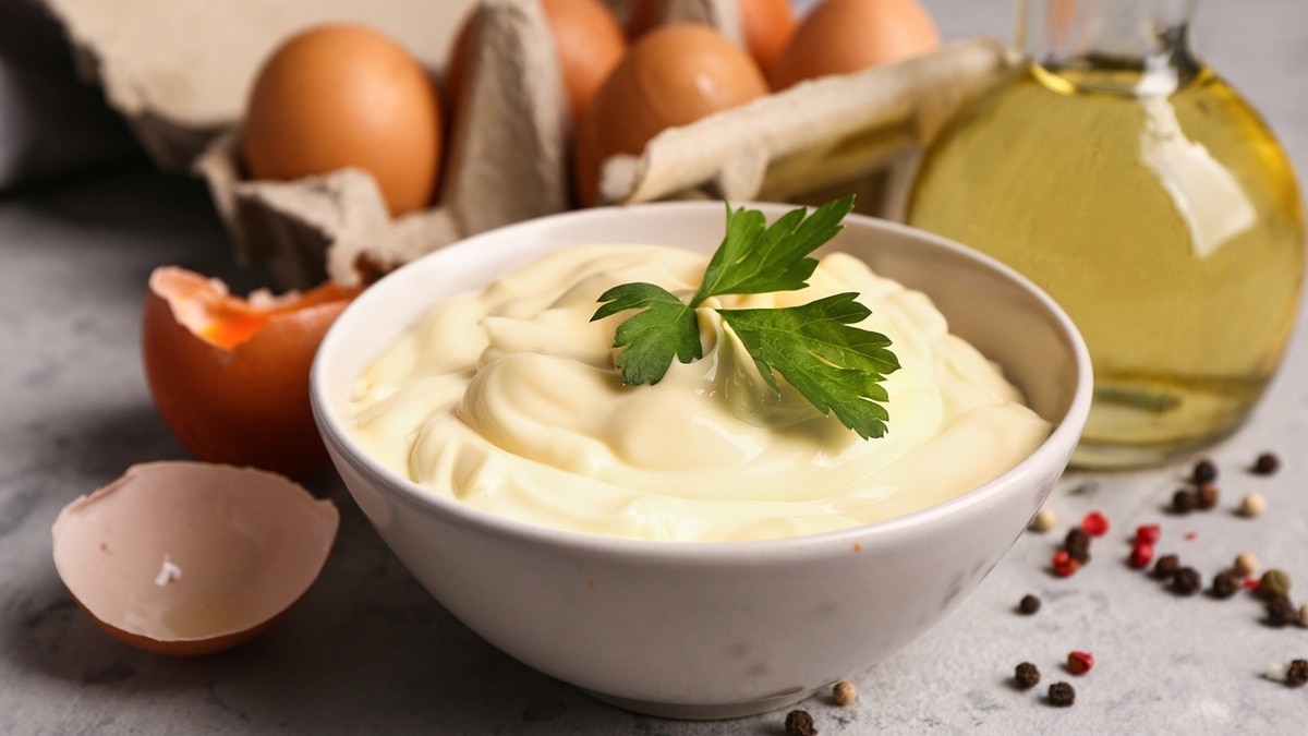 Доктор Мясников не покупает майонез в магазинах — готовит сам по простому рецепту