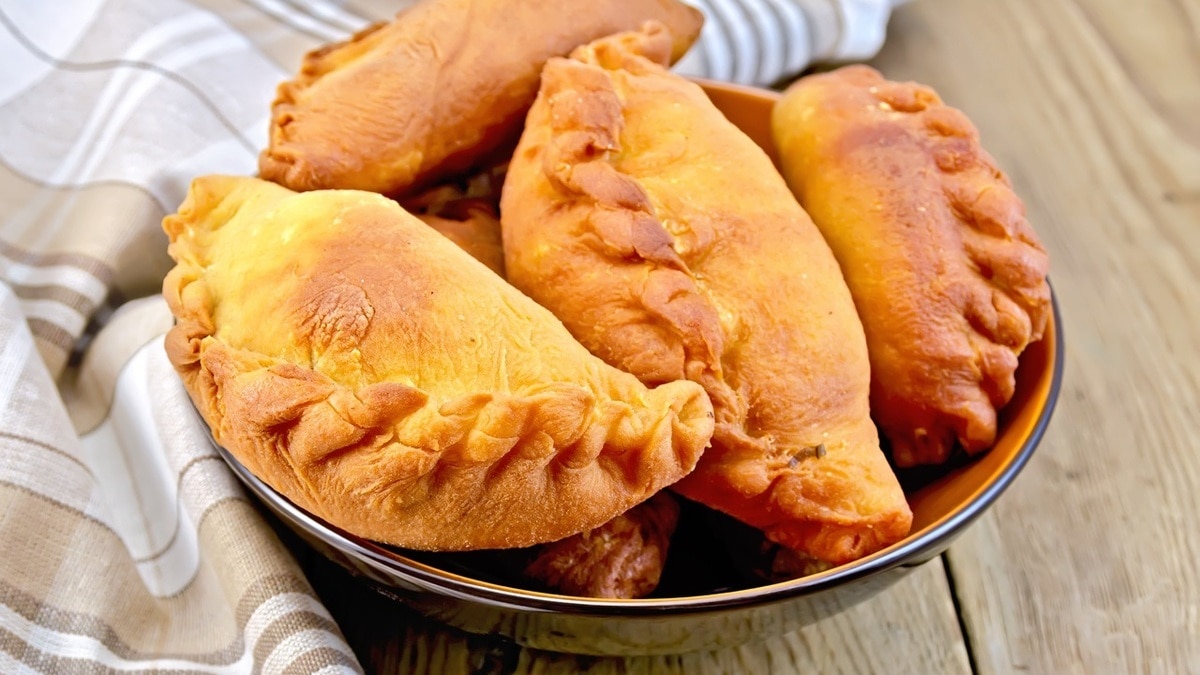 Начинка для пирожков — рис, лук и яйца создадут неповторимый вкусовой букет Начинка для пирожков — рис, лук и яйца создадут неповторимый вкусовой букет