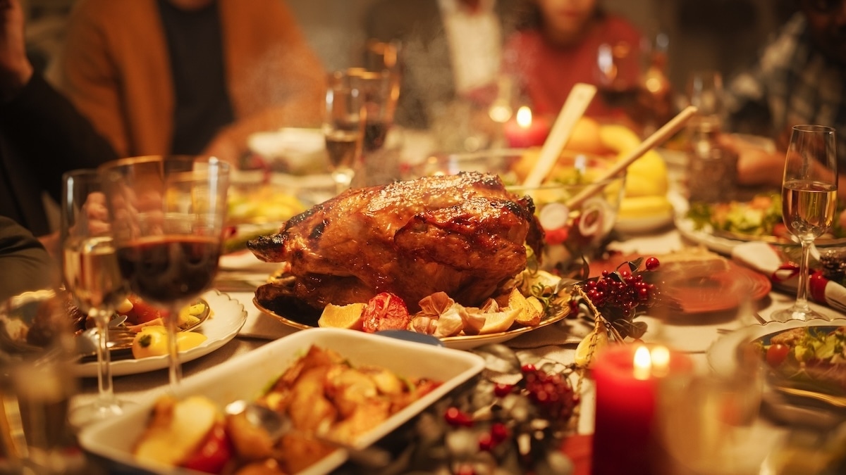 Праздник не в тягость: диетологи сказали, что обязательно нужно сделать перед любым застольем Праздник не в тягость: диетологи сказали, что обязательно нужно сделать перед любым застольем