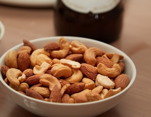 Панировка и полезные конфеты: как необычно использовать орехи в домашних блюдах? Панировка и полезные конфеты: как необычно использовать орехи в домашних блюдах?