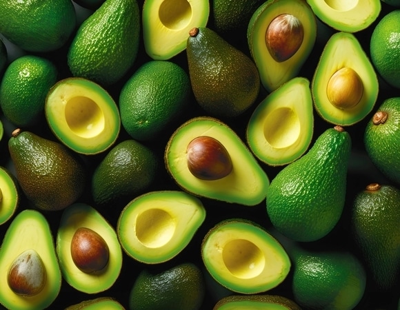 Обычное авокадо vs. авокадо Хасс: какой полезнее, как выбрать и с чем есть