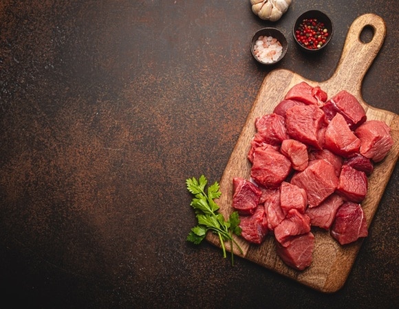 Что приготовить из свинины: классический гуляш оценят хозяйки и полюбят домочадцы