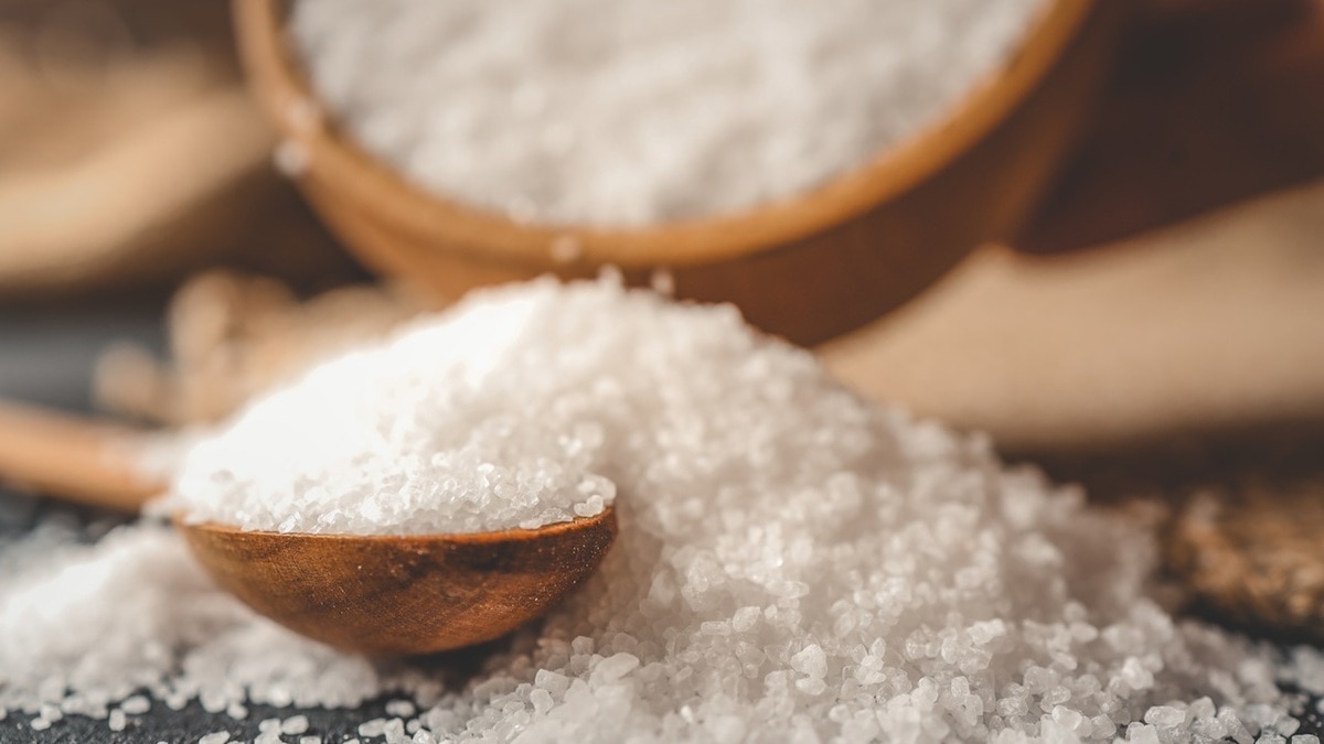 Доктор Мясников нашел необычную замену соли — сам так делает и другим советует