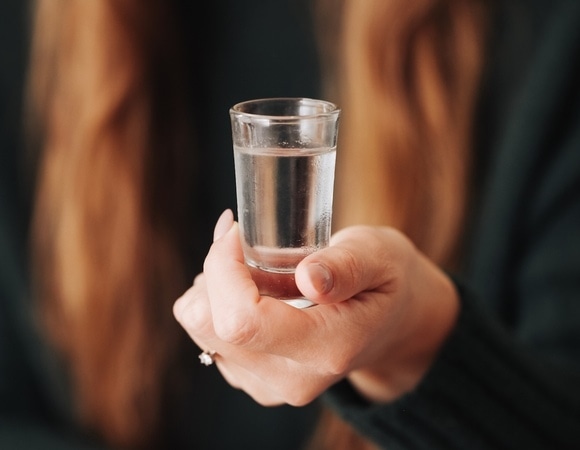 Не мешайте! Врач объяснила, с чем ни в коем случае нельзя сочетать алкоголь Не мешайте! Врач объяснила, с чем ни в коем случае нельзя сочетать алкоголь