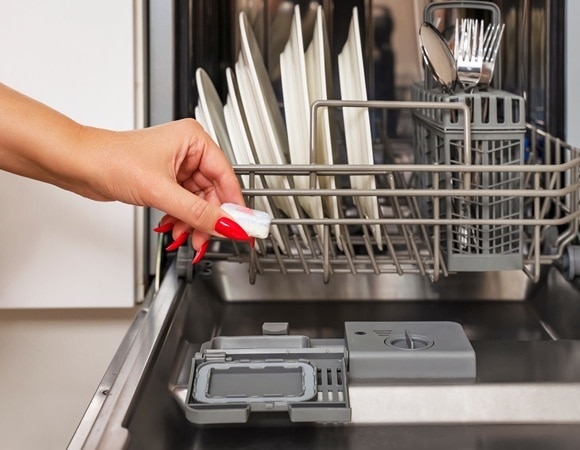 Доктор Малышева предупредила об опасности таблеток для посудомоечных машин — что нужно знать Доктор Малышева предупредила об опасности таблеток для посудомоечных машин — что нужно знать