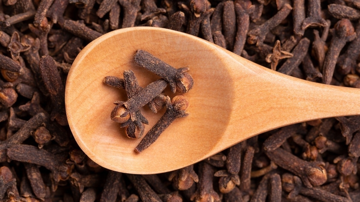 Хитрые хозяйки втыкают гвоздику в лимон — вот зачем