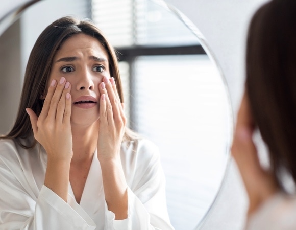 Словно пуд соли съели: стало известно, какой «полезный» продукт вызывает отеки 