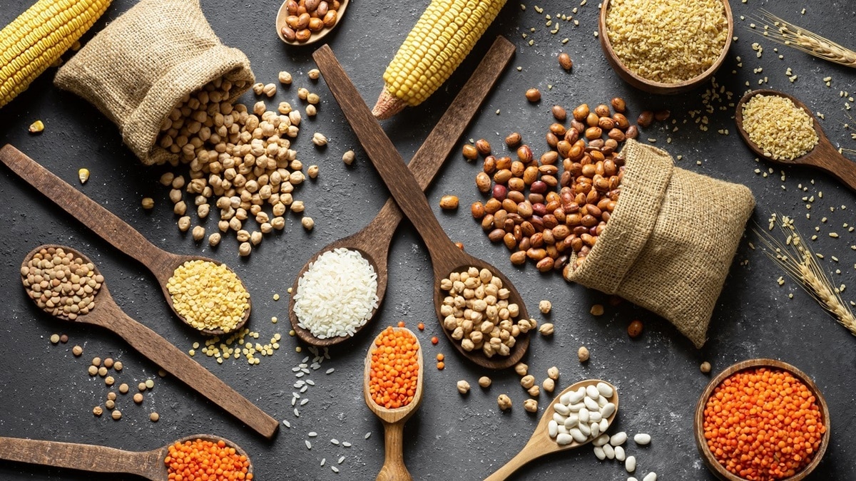 Теледоктор Малышева назвала продукт, которым можно и нужно заменить хлеб и макароны