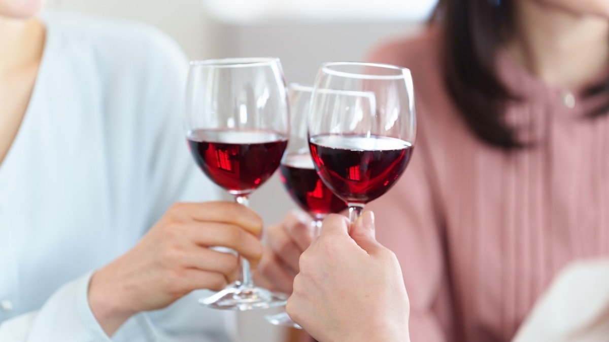Красное или белое? Что произойдет с организмом, если выпивать по бокалу вина вечером