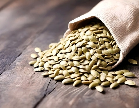 Выпадают волосы и надоели вирусные инфекции? Семечки этого популярного овоща творят настоящие чудеса