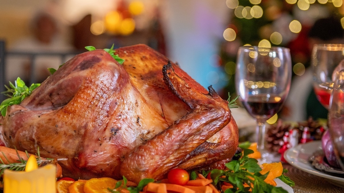 Украшение стола — Змея принесет удачу в дом за правильную цветовую гамму и декор