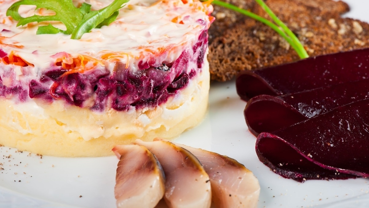 Выбирайте по этому признаку: вот какая селедка больше подойдет для «Шубы»