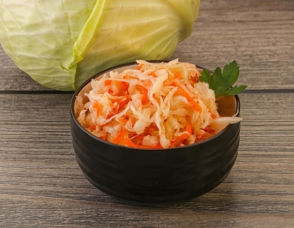 Квашеная капуста полезна, но не всем — доктор Мясников прояснил ситуацию Квашеная капуста полезна, но не всем — доктор Мясников прояснил ситуацию