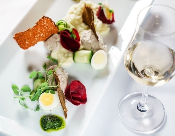 Селедка — под игристое? Сомелье рассказал, к каким русским блюдам идеально подходит вино Селедка — под игристое? Сомелье рассказал, к каким русским блюдам идеально подходит вино