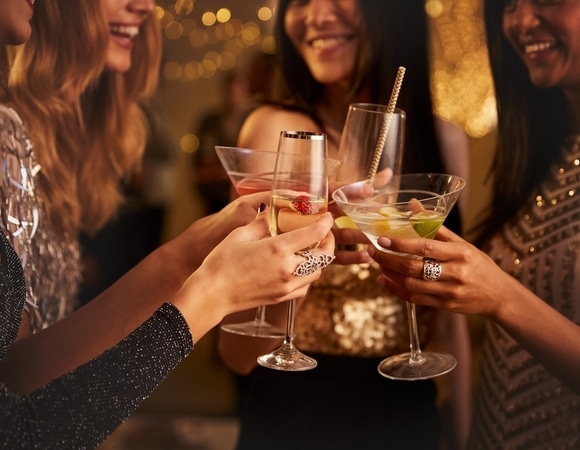 «Заповедь от доктора Мясникова»: от каких алкогольных напитков нужно отказаться в Новый год «Заповедь от доктора Мясникова»: от каких алкогольных напитков нужно отказаться в Новый год