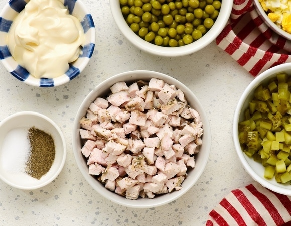 В Росстате определили самый дешевый салат к Новому году: он оказался еще и самым полезным! 