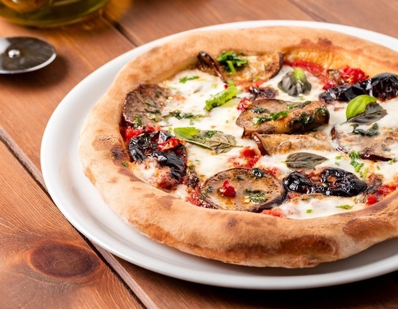 Пицца и бургер могут быть полезны? Доктор Мясников объяснил, как это возможно Пицца и бургер могут быть полезны? Доктор Мясников объяснил, как это возможно