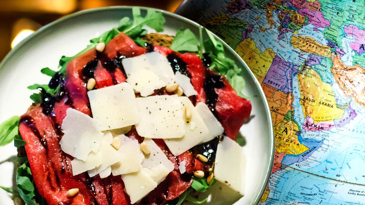 Путешествие не выходя из кухни! Проверьте, знаете ли вы родину этих блюд Путешествие не выходя из кухни! Проверьте, знаете ли вы родину этих блюд