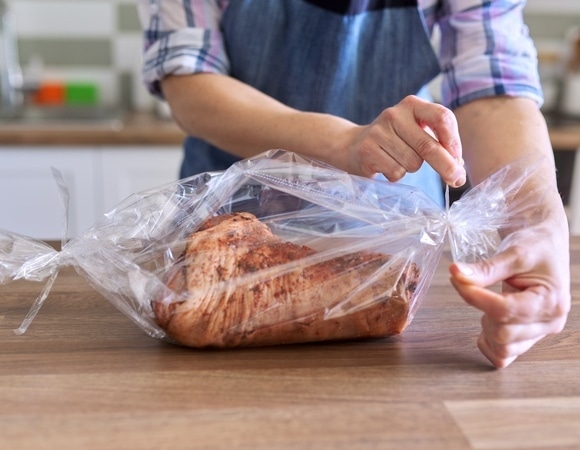 Почему рукав для запекания рвется в духовке? Вот самые распространенные ошибки Почему рукав для запекания рвется в духовке? Вот самые распространенные ошибки