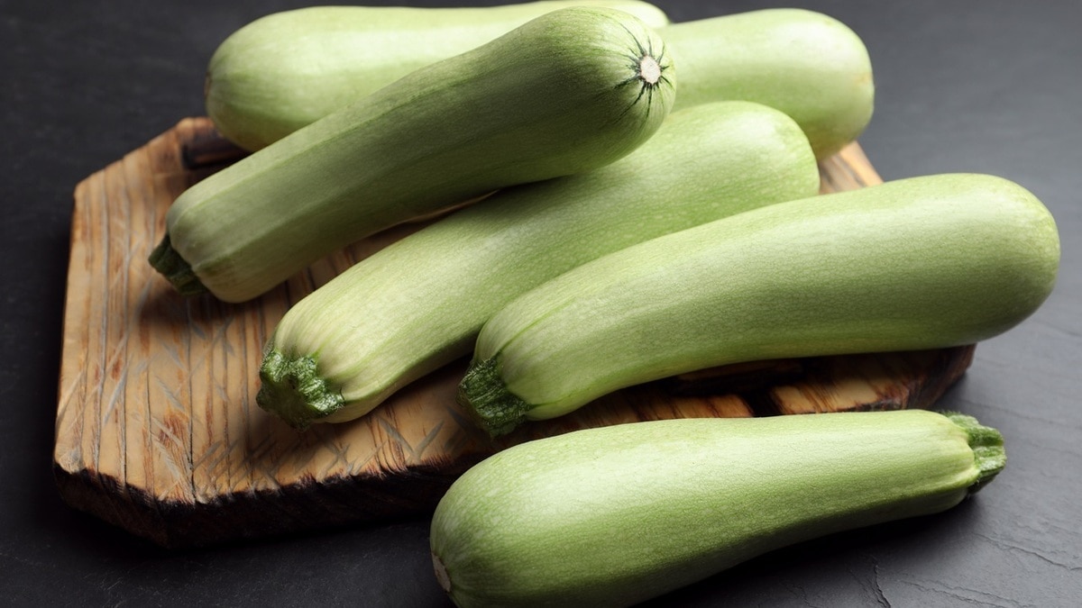 Овощная классика — рассказываем, как сделать зимний салат из кабачков