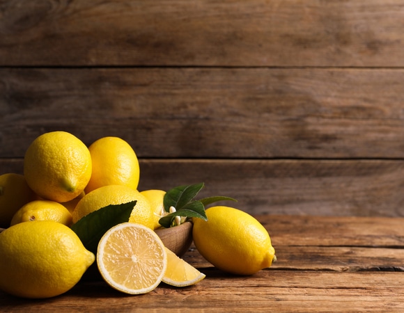 Лайфхак с замороженным лимоном: попробовав, вы уже не будете делать по-другому Лайфхак с замороженным лимоном: попробовав, вы уже не будете делать по-другому