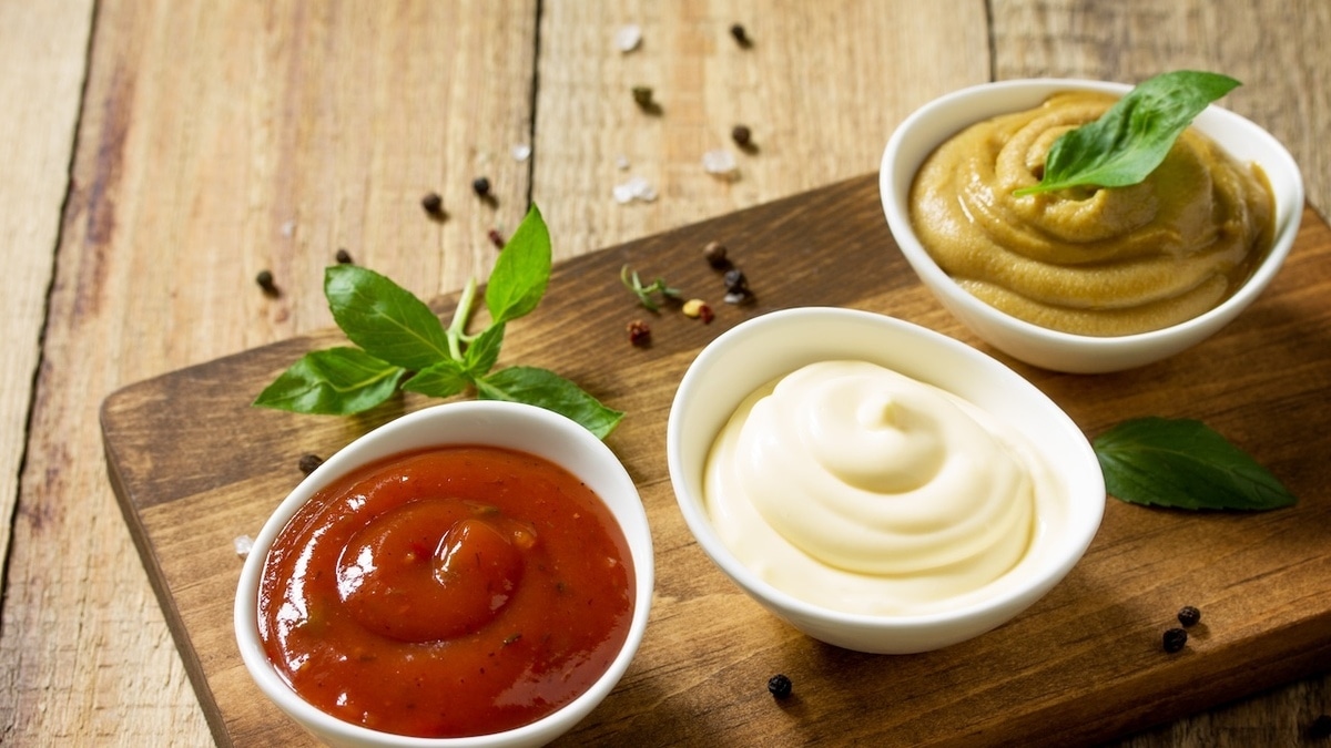 Майонез, кетчуп и горчицу выкидывайте без жалости, если заметили эти изменения