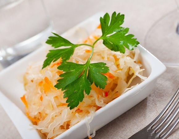 Сколько квашеной капусты можно съедать в день? Вычислили самую здоровую норму Сколько квашеной капусты можно съедать в день? Вычислили самую здоровую норму