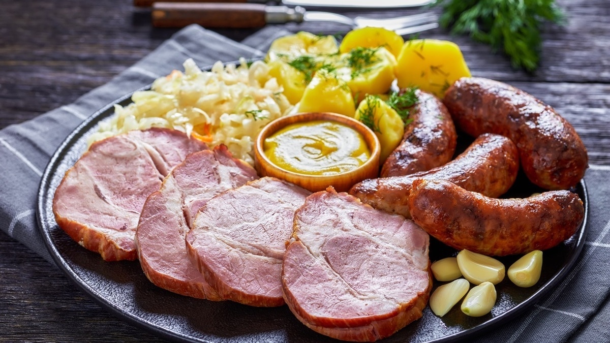 Доктор Мясников объяснил, какие продукты вредят суставам — неожиданно, но факт