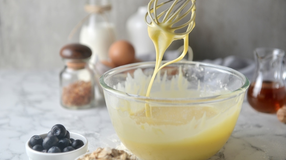 Как приготовить заливное тесто на сметане — на все про все нужна пара минут