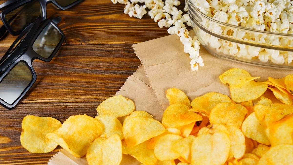 В Роспотребнадзоре ответили, можно ли приходить в кино со своей едой 