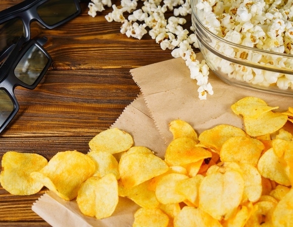 В Роспотребнадзоре ответили, можно ли приходить в кино со своей едой В Роспотребнадзоре ответили, можно ли приходить в кино со своей едой