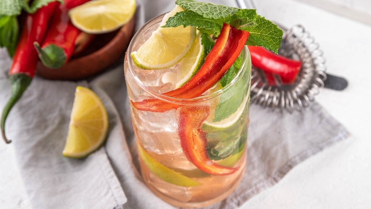 Лимонад с перцем, лед и блюда из солнечного света: названы самые «дикие» диеты голливудских звезд Лимонад с перцем, лед и блюда из солнечного света: названы самые «дикие» диеты голливудских звезд