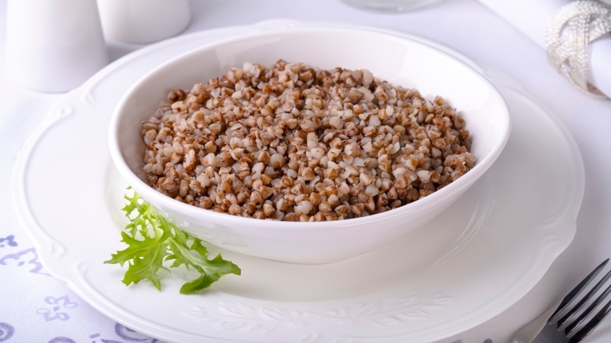 Не варить, а томить: как приготовить восхитительную «пышную» гречневую кашу Не варить, а томить: как приготовить восхитительную «пышную» гречневую кашу
