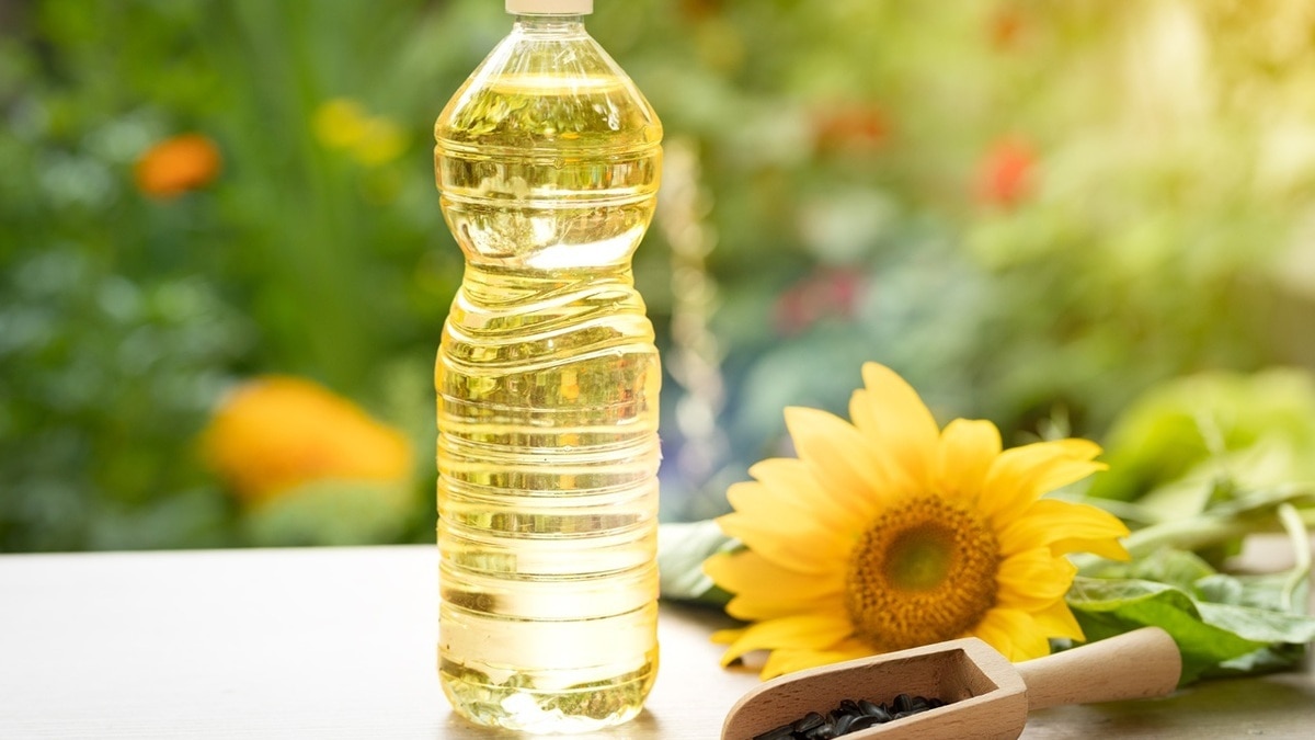 Одни для жарки, другие — только в холодном виде: как разбираться в маслах, чтобы не навредить себе