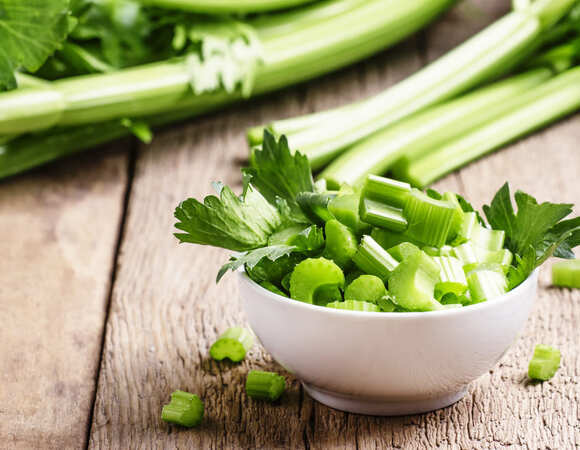 «Сжигает» ваши калории за вас? Сельдерей, конечно, хорош — но не настолько «Сжигает» ваши калории за вас? Сельдерей, конечно, хорош — но не настолько