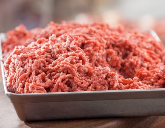 Почему свежий фарш стал серым? Вот как понять, что продукт точно не испортился