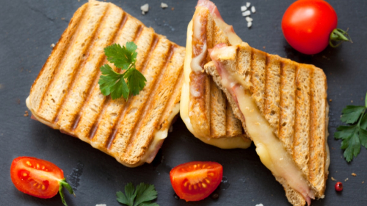 Строгий рацион космонавта: какие требования предъявляют хлебу в невесомости?