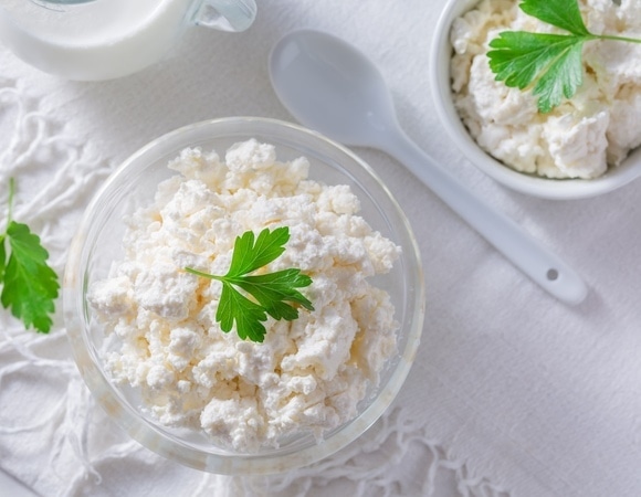 Перечислены главные признаки качественного творога: что нужно обязательно проверить на этикетке Перечислены главные признаки качественного творога: что нужно обязательно проверить на этикетке