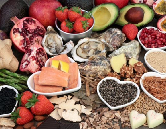 Химия любви из продуктов: названы лучшие сочетания для романтического вечера