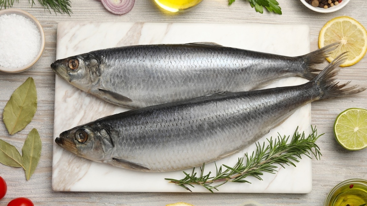 Захотелось селедочки? Вот 4 главных правила, которые помогут выбрать вкусную рыбу