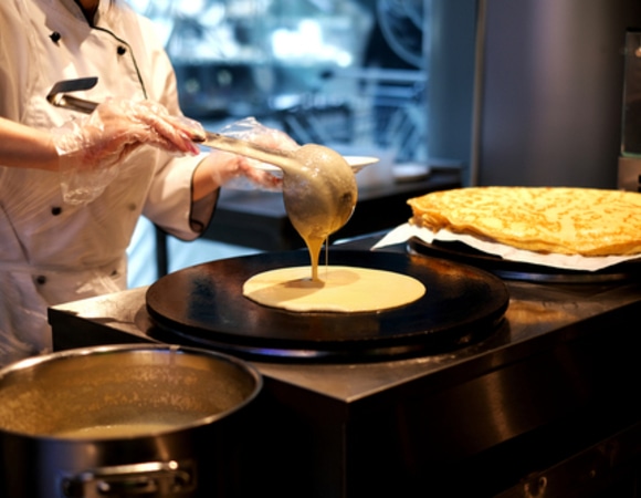 Пшеничная, ржаная, гречневая и не только: выбор муки влияет на то, какими получатся блины Пшеничная, ржаная, гречневая и не только: выбор муки влияет на то, какими получатся блины