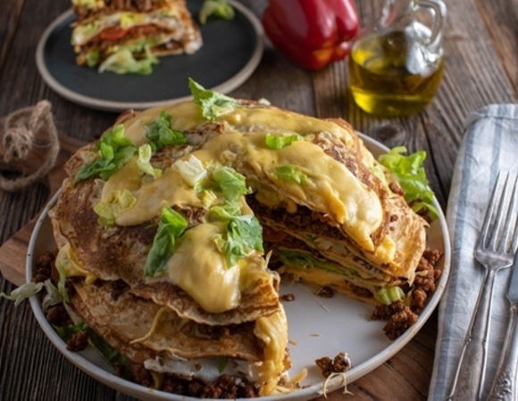 Как приготовить блинный торт — такая оригинальная подача сделает любой стол праздничным Как приготовить блинный торт — такая оригинальная подача сделает любой стол праздничным