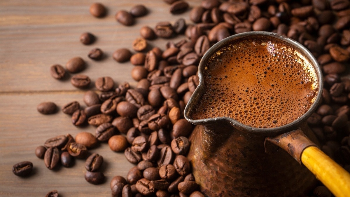 «Не только кофеин»: доктор Мясников объяснил, при каких «болячках» полезно пить кофе «Не только кофеин»: доктор Мясников объяснил, при каких «болячках» полезно пить кофе