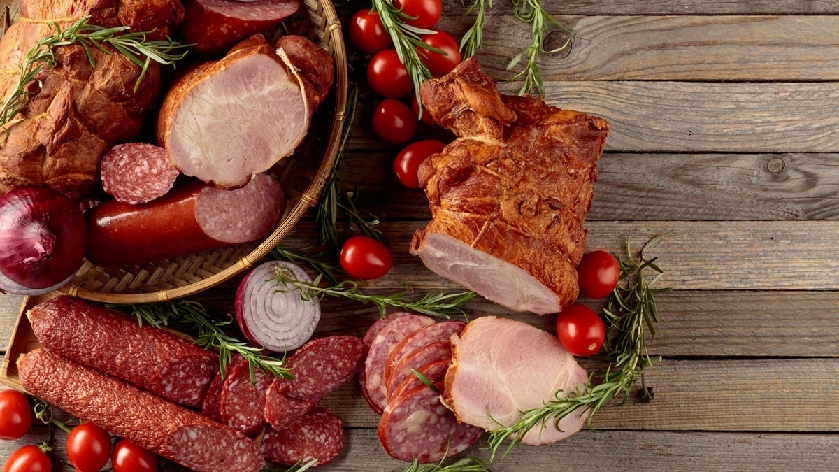 «Богата и железом, и витамином В12»: доктор Агапкин назвал самую полезную колбасу